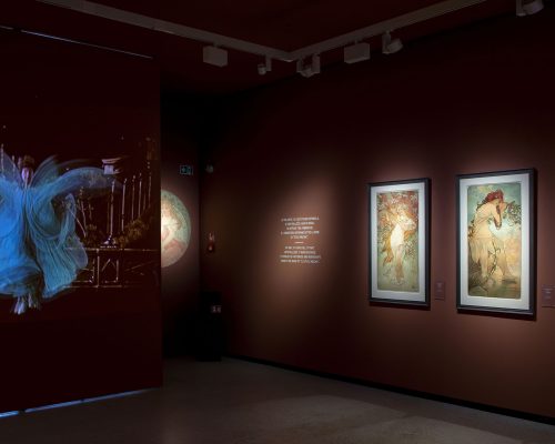 Alphonse Mucha